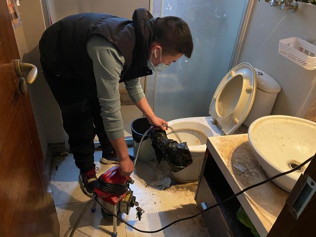 青山马桶疏通-疏通下水道